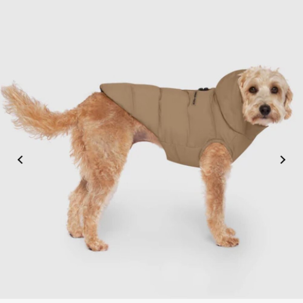 NWT Canada Pooch Waterproof Warm Dog Coat Hooded Puffer Size 20 inches NEW!